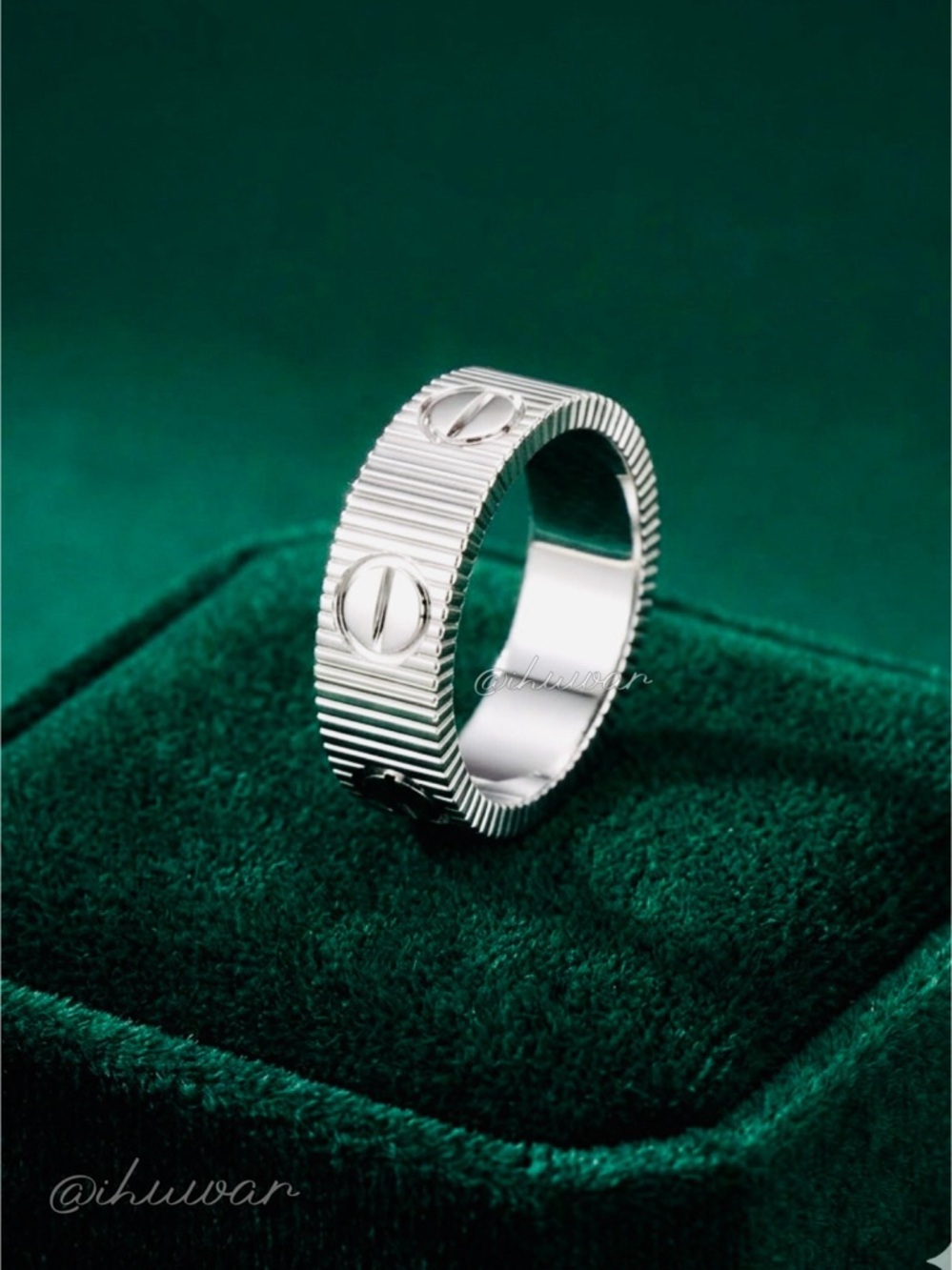 Screw Motif 18K White Gold Plated LOVE Ring Ribbed Screw Motif Band Size 6.5